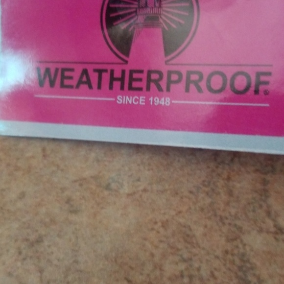 Girl's Mittens - Picture 4 of 4